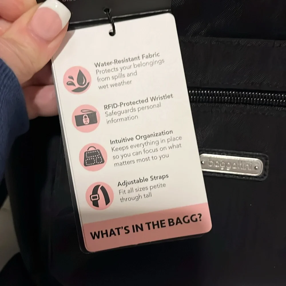 NWT! BAGGALLINI BLACK CROSSBODY BAG
